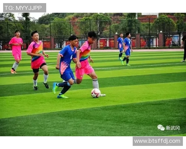 那曲队足球奋勇拼搏展现青春风采助力地方体育事业蓬勃发展